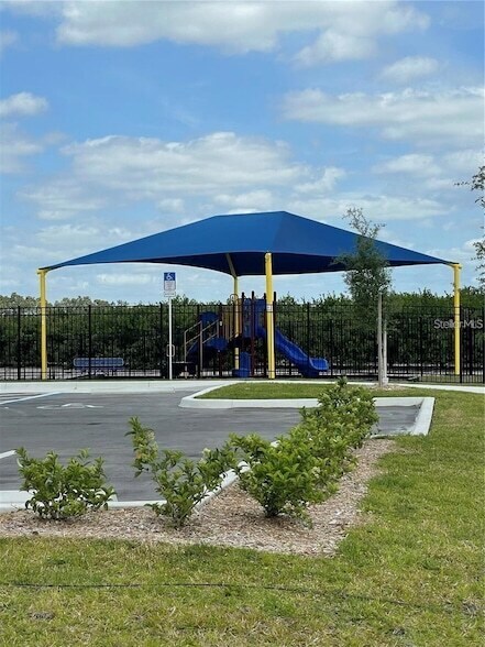 Building Photo - 1195 Tyler Lp