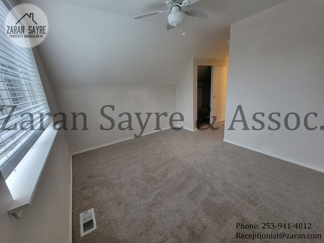 Building Photo - 2805 9th St SE