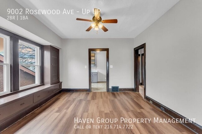 Building Photo - 9002 Rosewood Ave