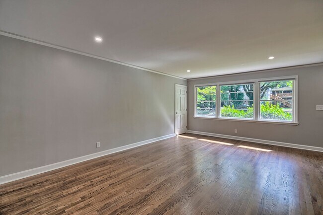 Building Photo - 201 Waccamaw Ave