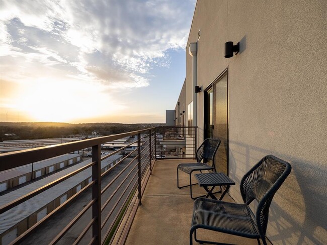 Building Photo - 6444 Burnet Rd