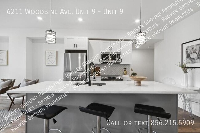 Building Photo - 6211 Woodbine Ave