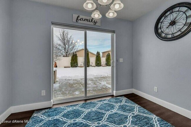 Building Photo - 3-Bedroom Home in The Landings – Fully Fenced Yard & 2-Car Garage
