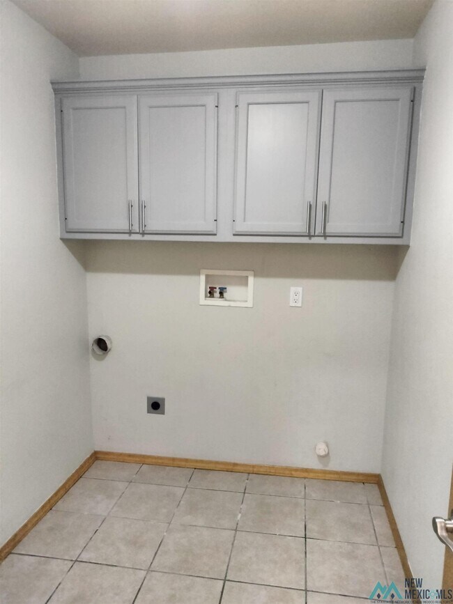 Building Photo - 2301 Reese Dr