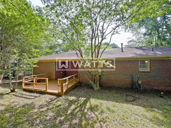 Building Photo - 3-Bedroom, 2-Bath Home in Center Point
