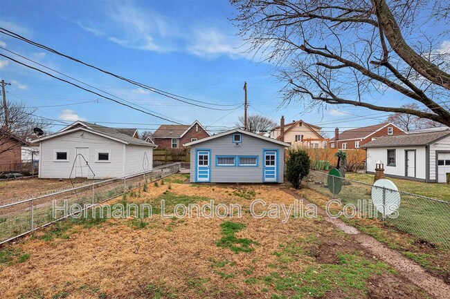 Building Photo - 5208 Robert Ave