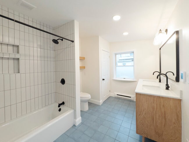 Building Photo - 1924 North St