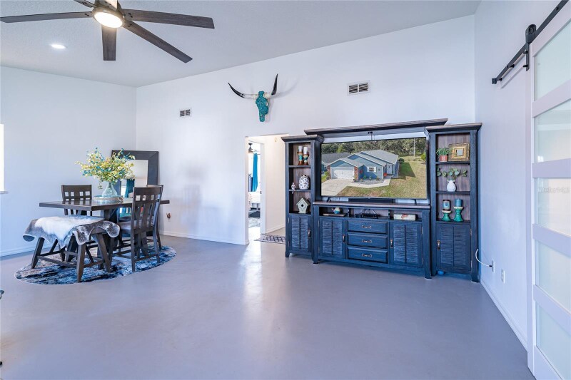 Building Photo - 37340 Derbyshire Dr