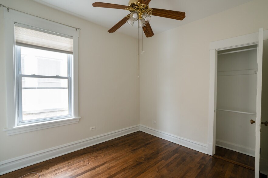 Building Photo - 3541 N Whipple St