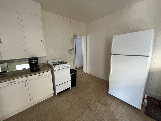 Building Photo - 779 Mahiai Pl