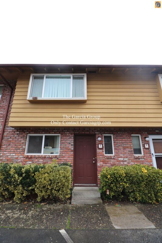 Building Photo - 581 Holmes Ln