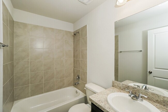 Building Photo - 9422 Somers Bend