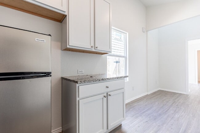 Building Photo - 4271 Thalweg Way