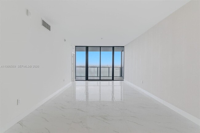 Building Photo - 711 NE 23rd Terrace