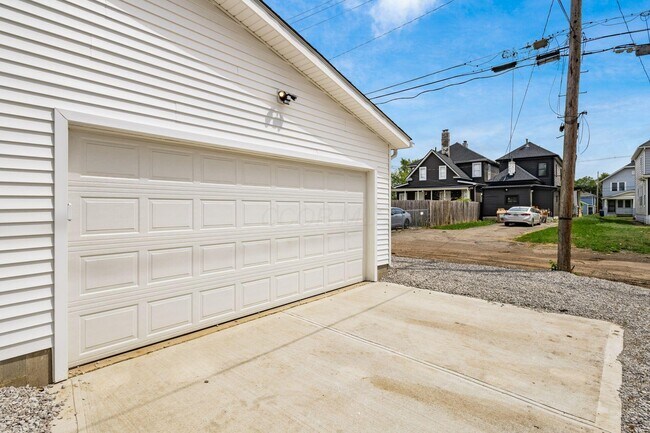 Building Photo - 1441 Merrimac Ave