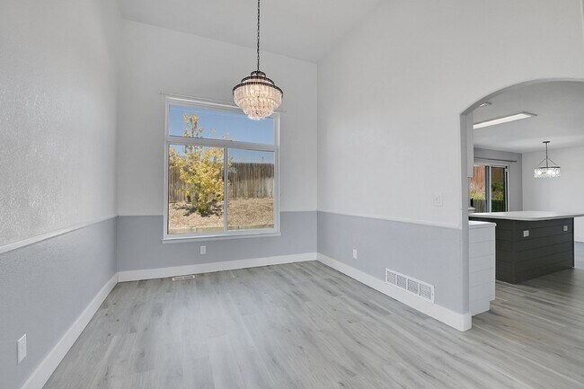 Building Photo - $3,040.95 - 3 Bed, 3-Bath Home in Aurora with In Unit Laundry and Central AC