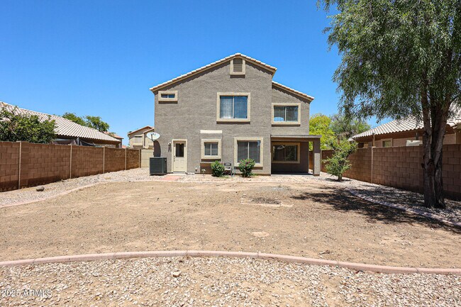 Building Photo - 7315 W Fleetwood Ln