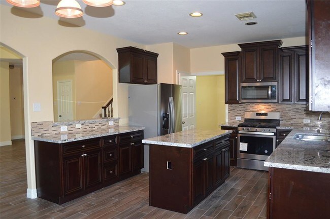 Building Photo - 6210 Marble Hollow Ln