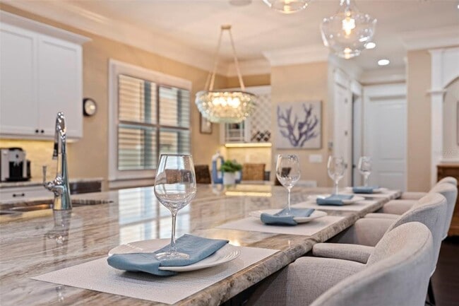 Building Photo - 310 8th Ave N