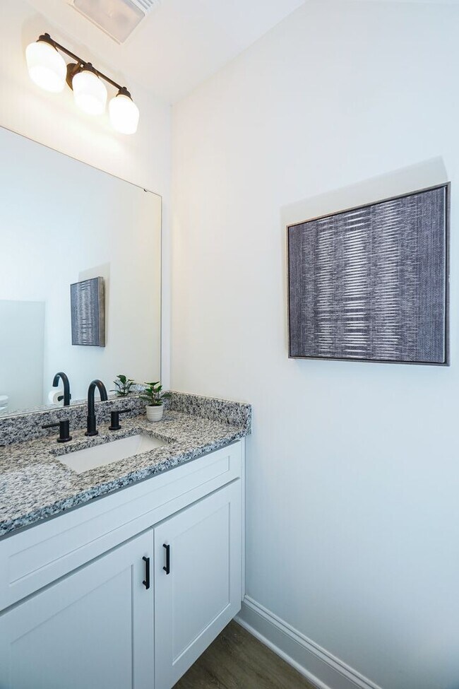Building Photo - Brand new Duet Style Townhome in Charlotte!