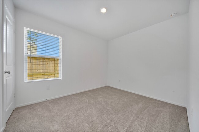 Building Photo - 16510 Ithaca Pheasant Dr