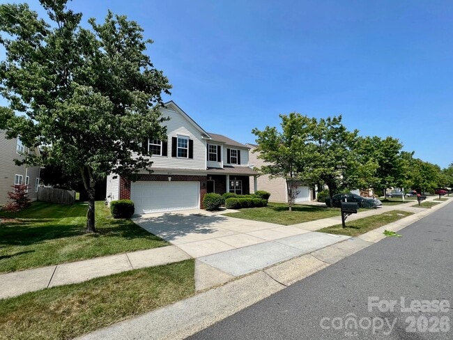 Building Photo - 10311 Dominion Village Dr