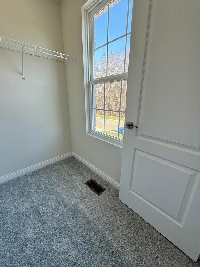 Building Photo - 2854 Prairie View Rd