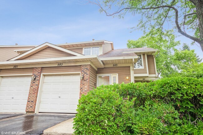 Building Photo - 583 W Parkside Dr