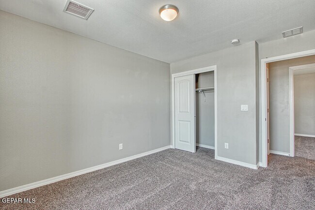 Building Photo - 14945 Tierra Haven Ave