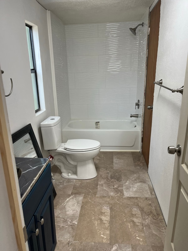 Building Photo - 109 Caracas St