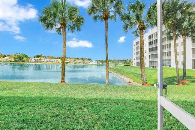 Building Photo - 10730 NW 66th St