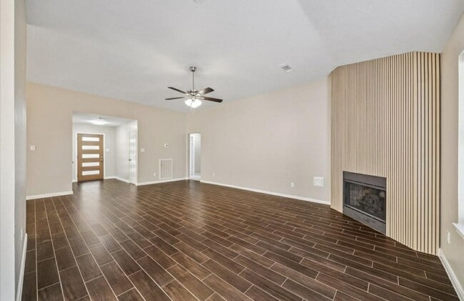 Building Photo - 16114 Cypress Valley Dr