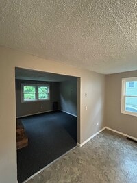 Building Photo - 62 Rifle St