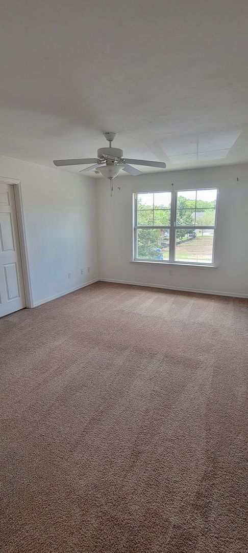 Building Photo - Charming 2/2 townhouse in Eagle Trace