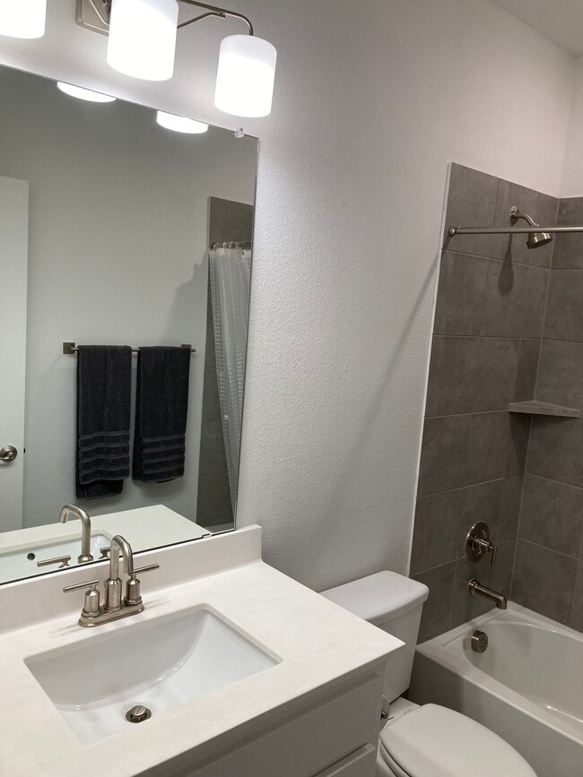 Building Photo - 522 Winners Cir