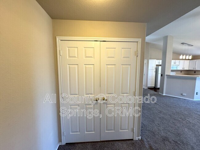 Building Photo - 3975 Rivera Grv