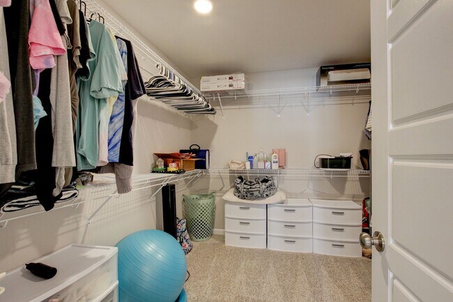 Building Photo - 715 Jodine Ann Dr