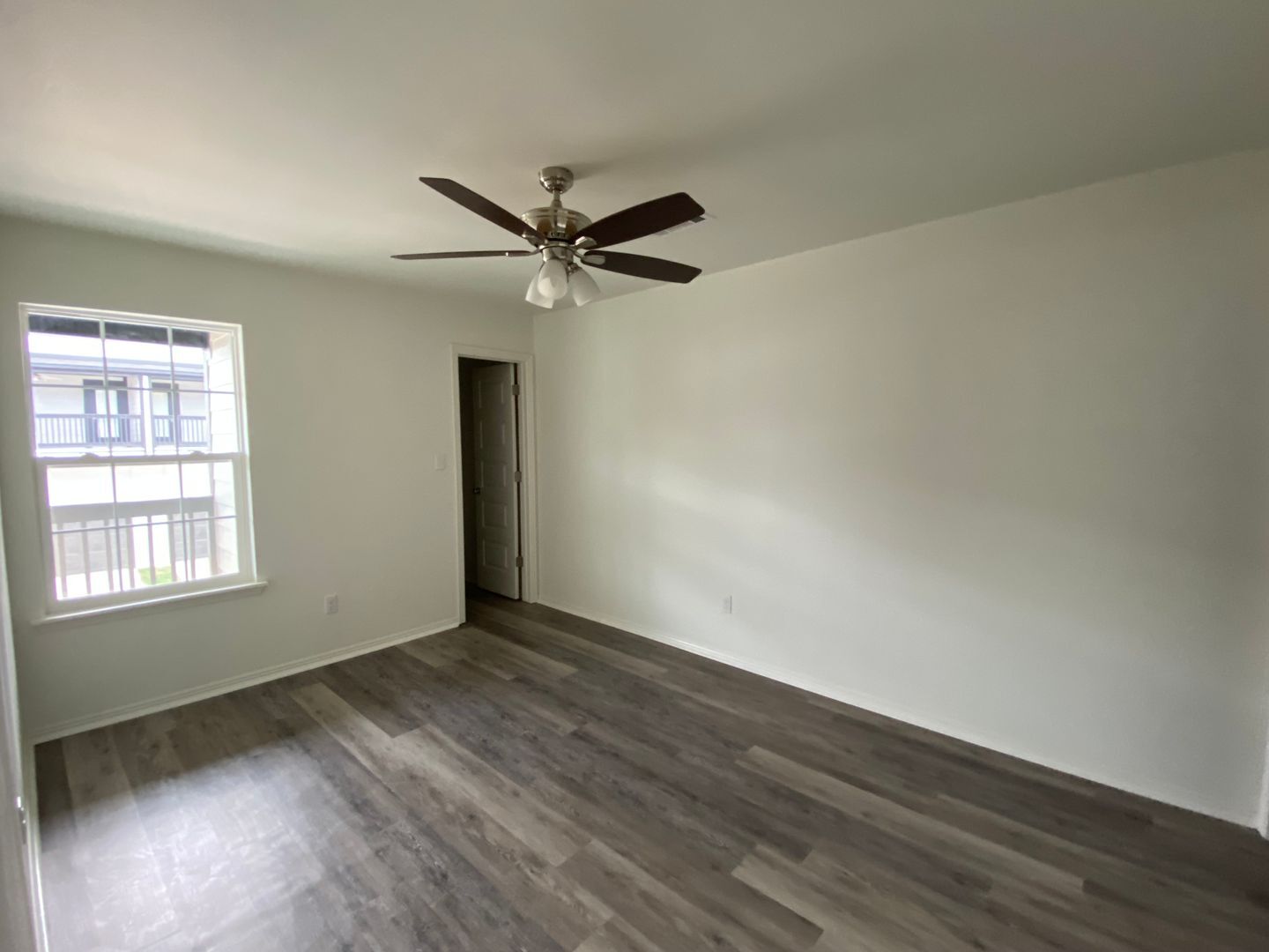 Building Photo - 916 S Amarillo Ave