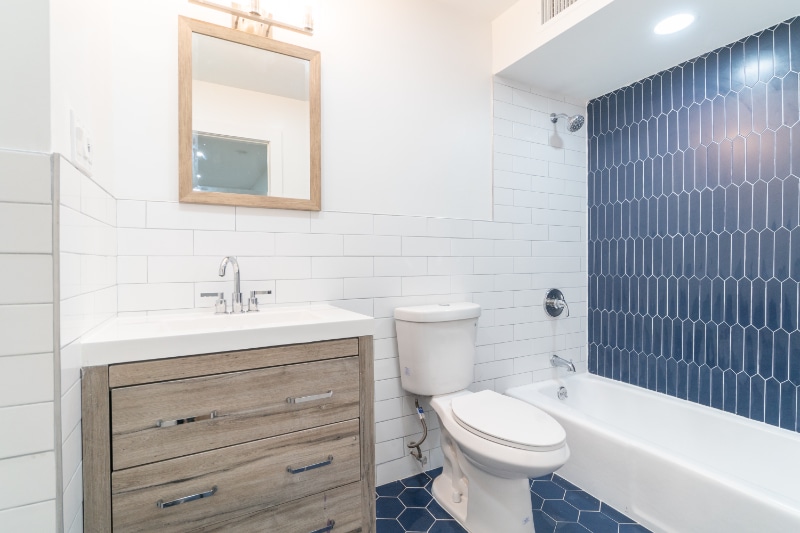 Building Photo - 501 Adams Ln