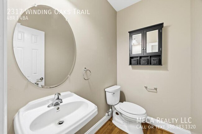 Building Photo - 2317 Winding Oaks Trail