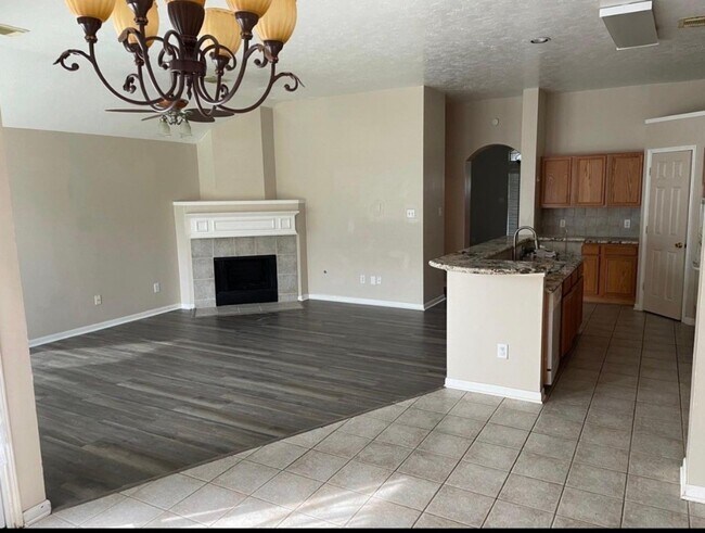 Building Photo - 15119 Wimberly Park Dr