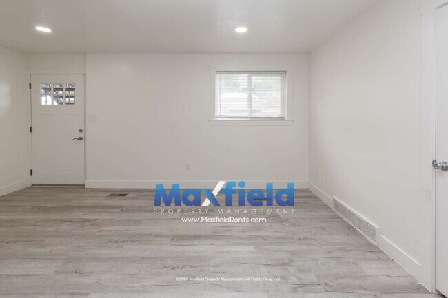Building Photo - LEASE SPECIAL: $200 Gift Card - Brookside Lofts 2 BD 1 BA - Unit 11