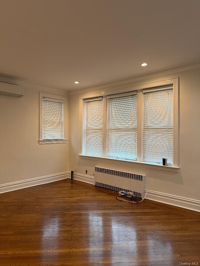 Building Photo - 35-36 164th St