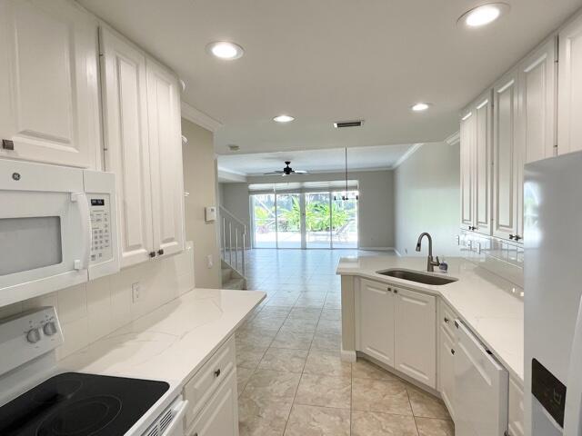 Building Photo - 470 Capistrano Dr