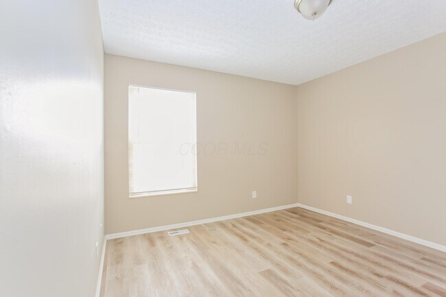 Building Photo - 1527 Berkhard Dr