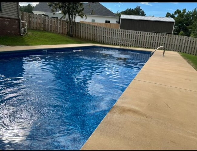 Building Photo - Parrish Place Subdivision!   4 BEDROOMS!!!!