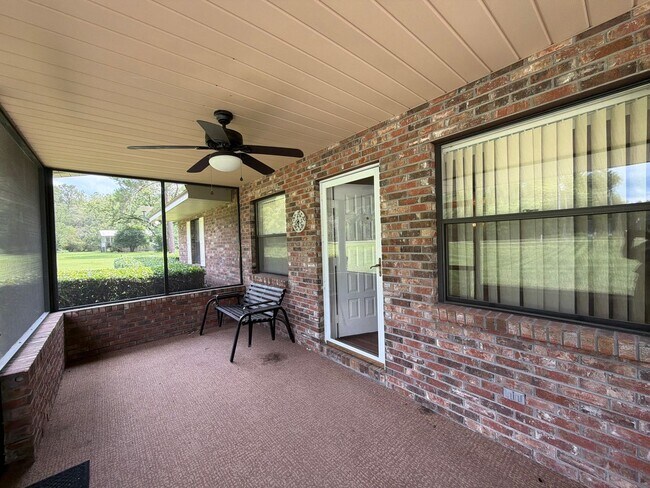 Building Photo - Newly renovated, new painted on large lot - mowing included in rent!