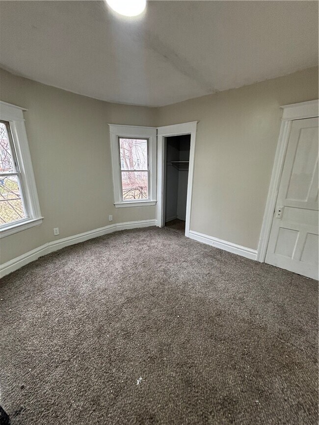 Building Photo - 18 Kenilworth Terrace