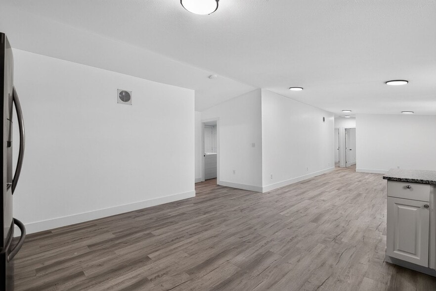 Building Photo - 7180 SW 19th Pl