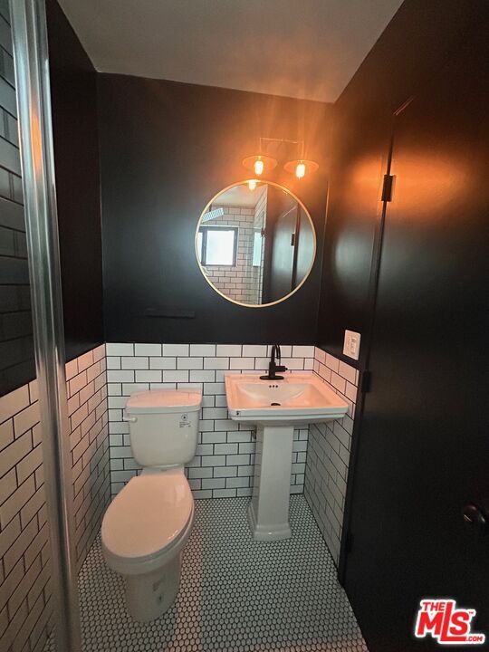 Building Photo - 2000 Pacific Ave